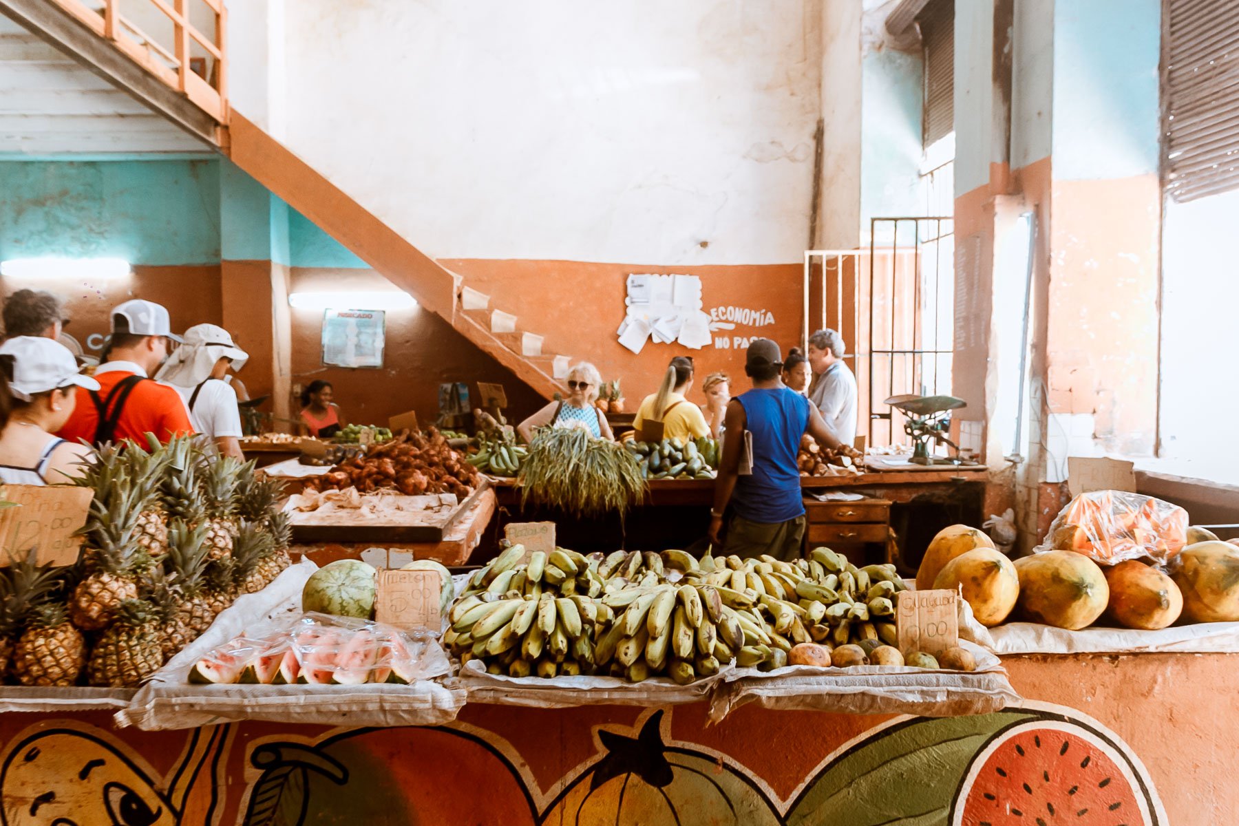 Ein Obstmarkt in Havanna, der Hauptstadt von Kuba.
